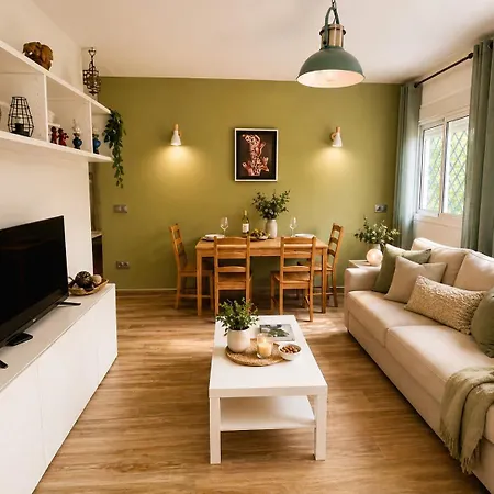 Magnolia - Con Patio Privado Μαρμπέλλα