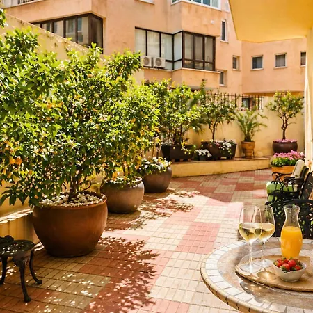 Lejlighed Magnolia - Con Patio Privado *